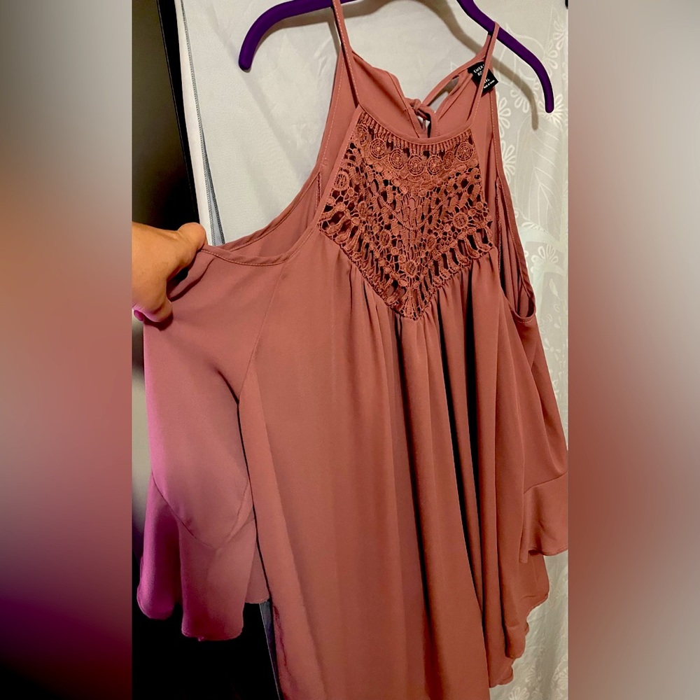 Peek a boo sleeve high neck